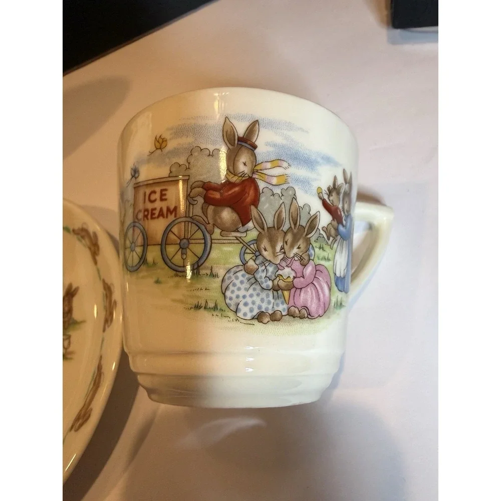 Royal Doulton Bunnykins 4-Piece Child Dinnerware Set Plate Bowl Cup Saucer
